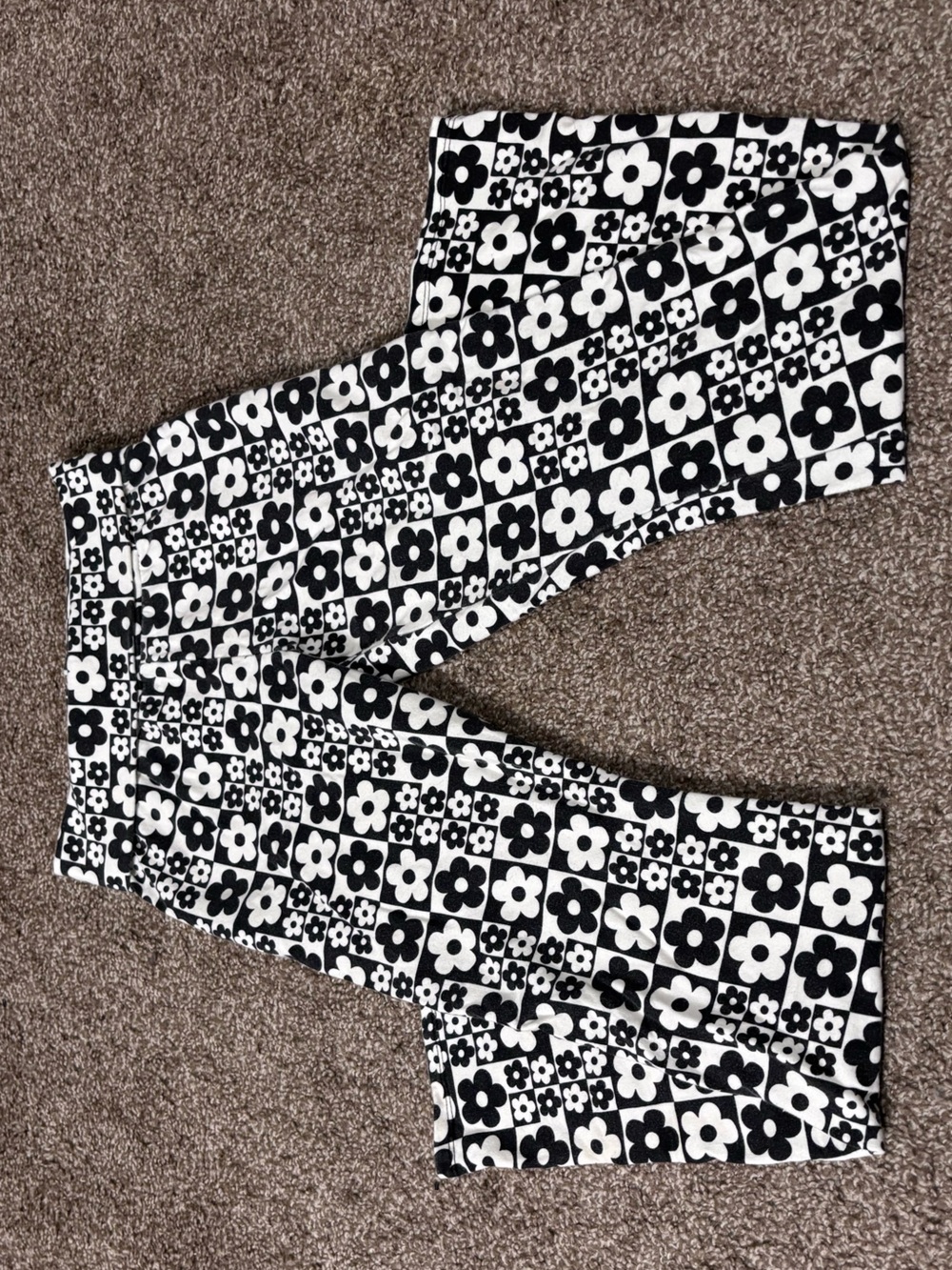 wild fable Black & White Floral Checker Leggings